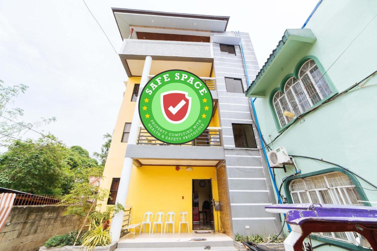 Reddoorz @ D Maagma Street Hotel Kalibo Exterior foto