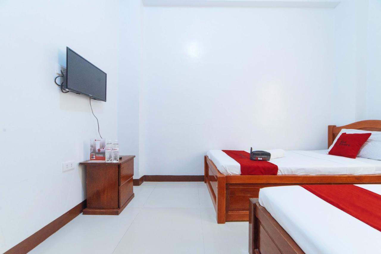 Reddoorz @ D Maagma Street Hotel Kalibo Exterior foto